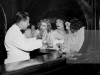 LAMBS CLUB 1948 BARTENDER ARTHUR GOMEZ BLOCCA DONNE
